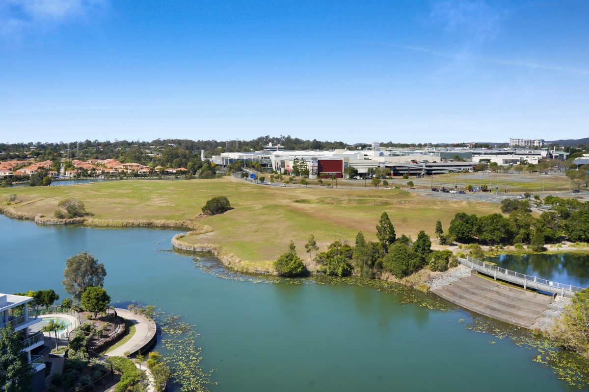 183/133 Laver Drive Robina 22