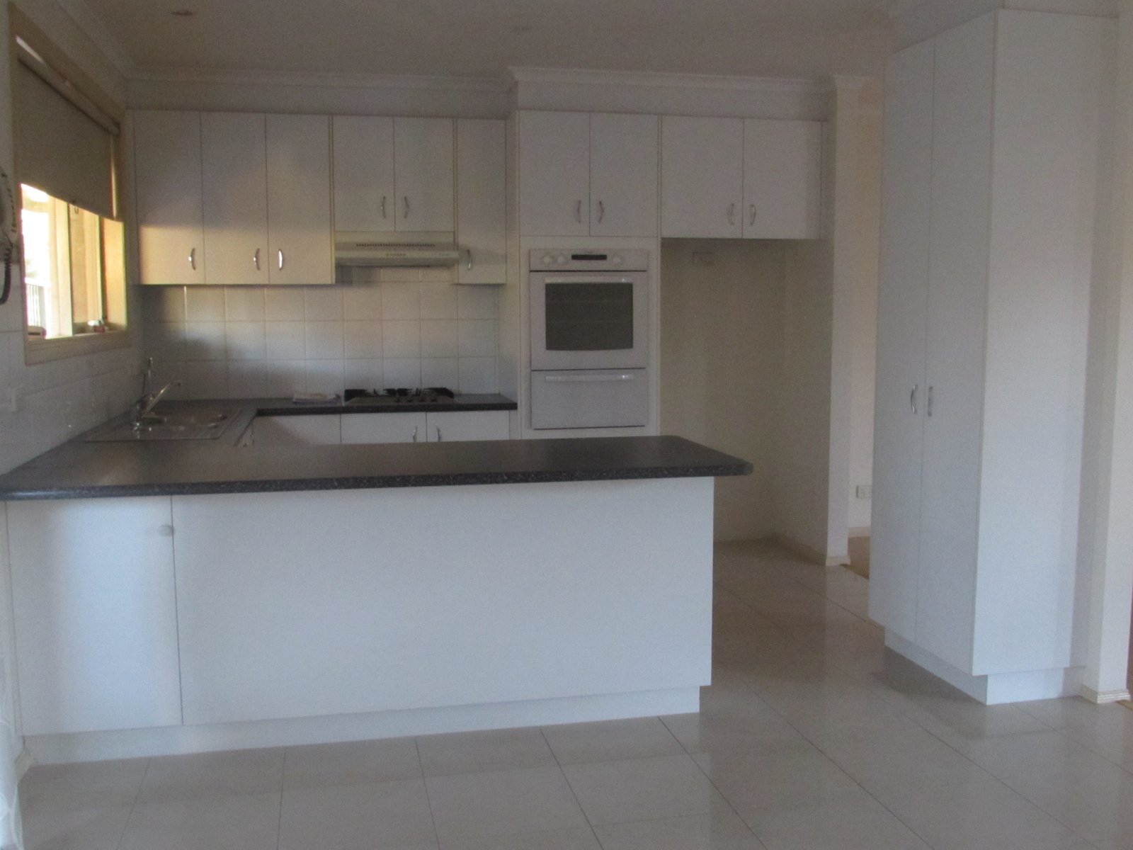 Gallery: 18/32-50 Centre Dandenong Road