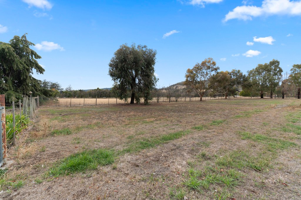 1832 Midland Highway BAGDAD 14