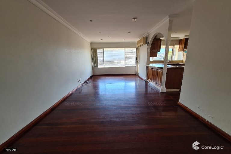 18/39 The Avenue HURSTVILLE 2