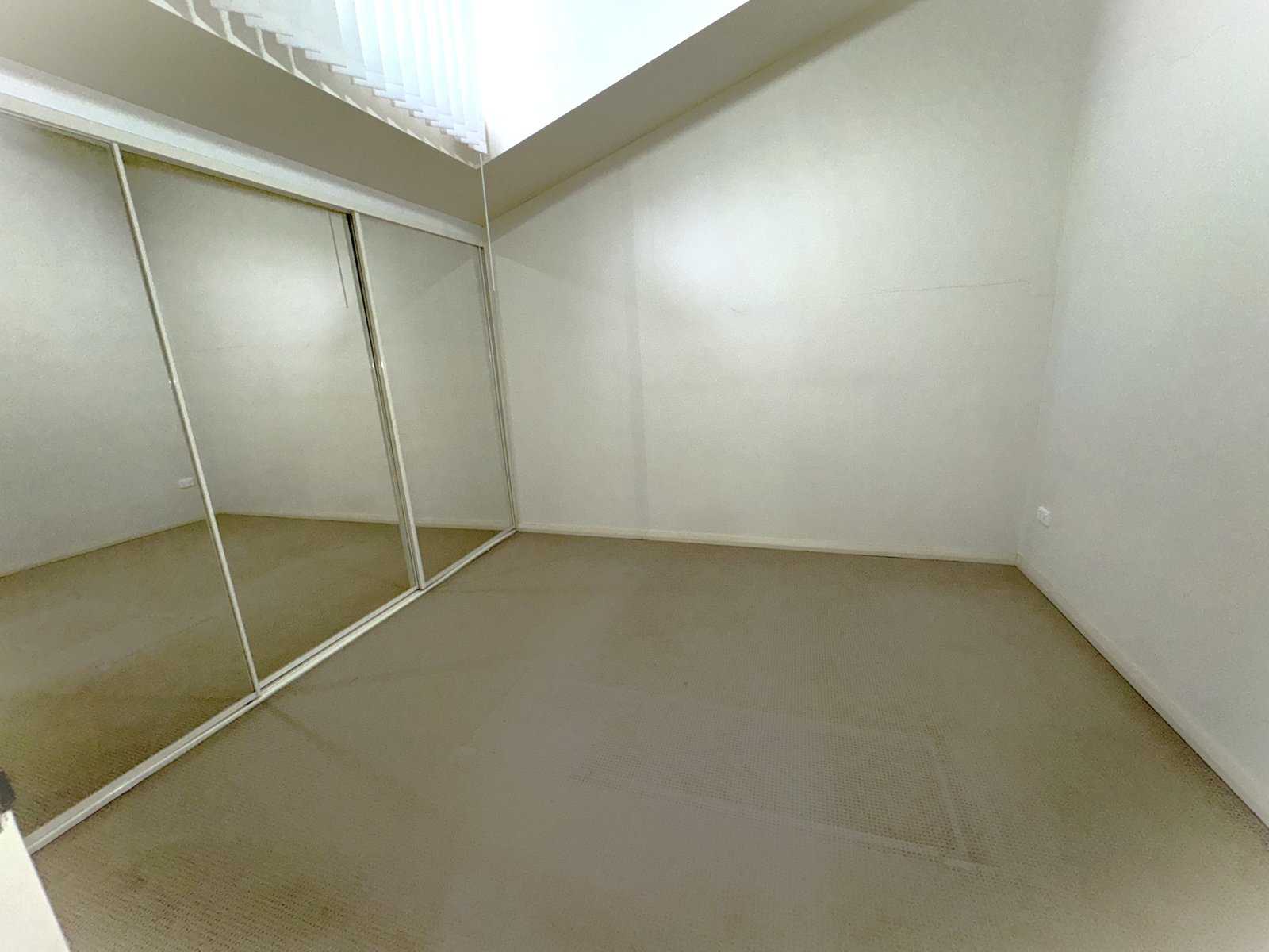 18/4-6 Freeman Street WARWICK FARM 8