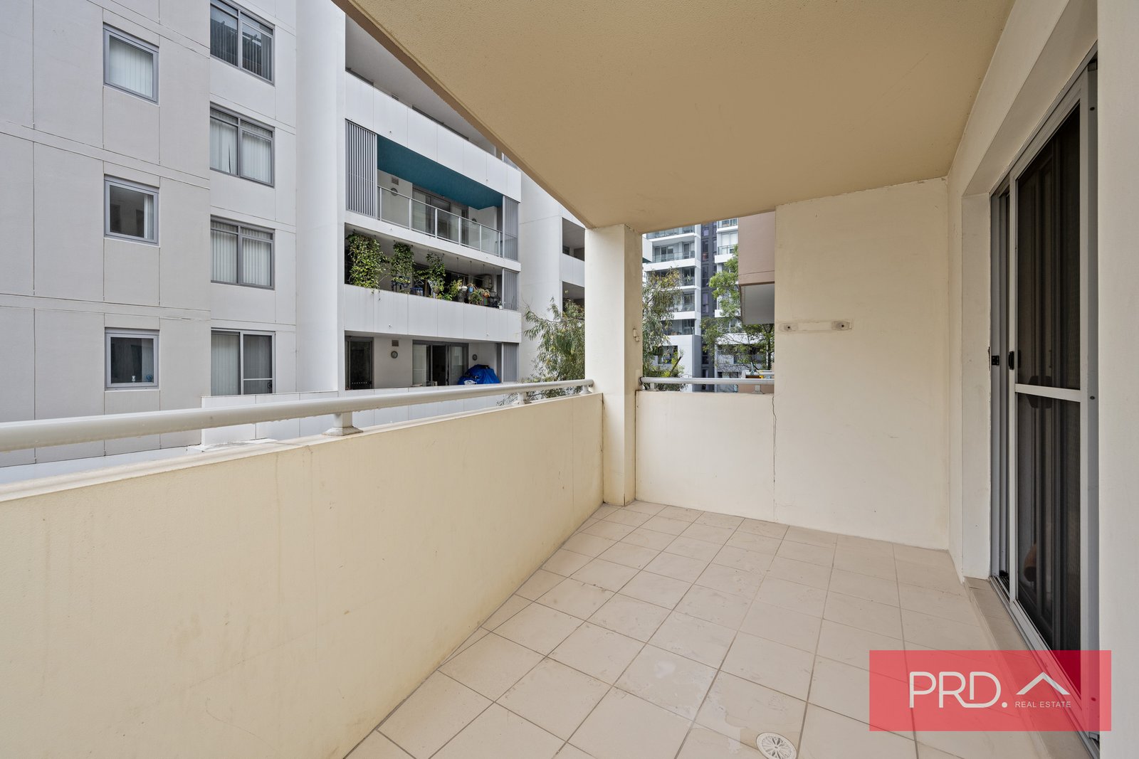 18/4-6 Lachlan Street LIVERPOOL 10