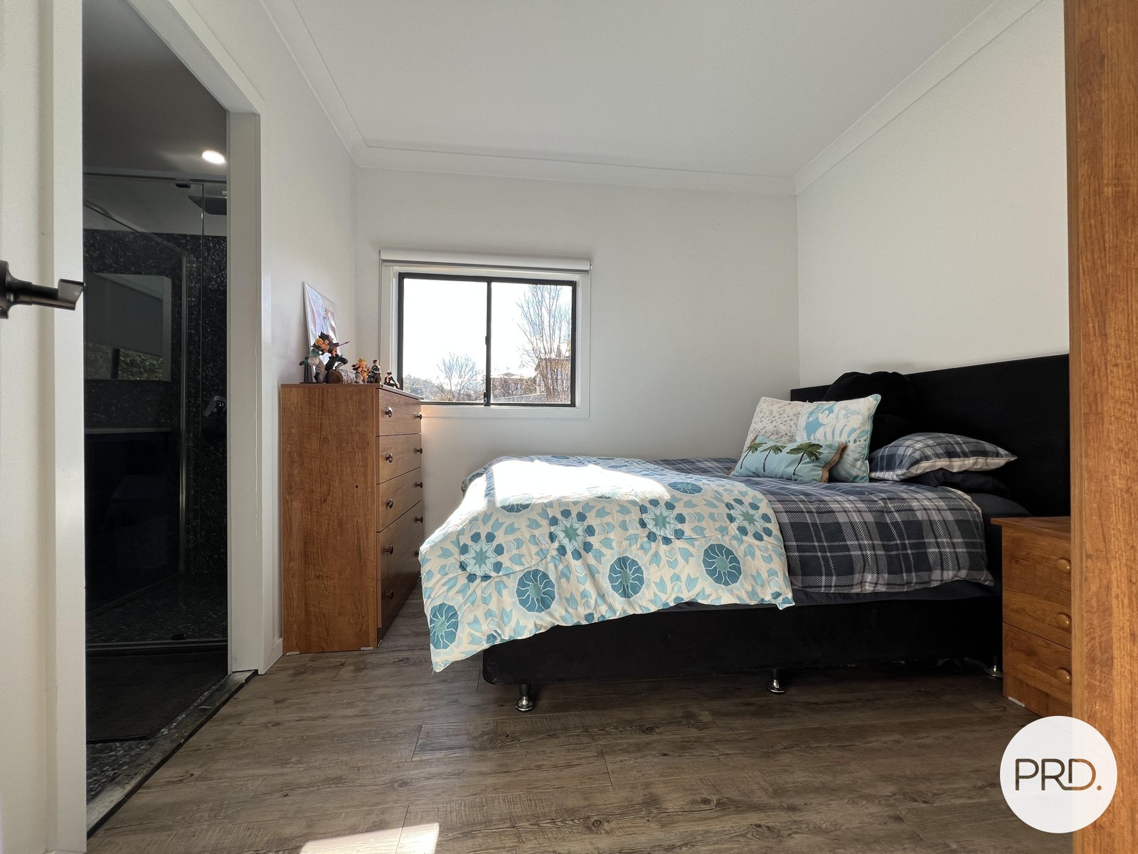 184 Foxlow St  CAPTAINS FLAT 6