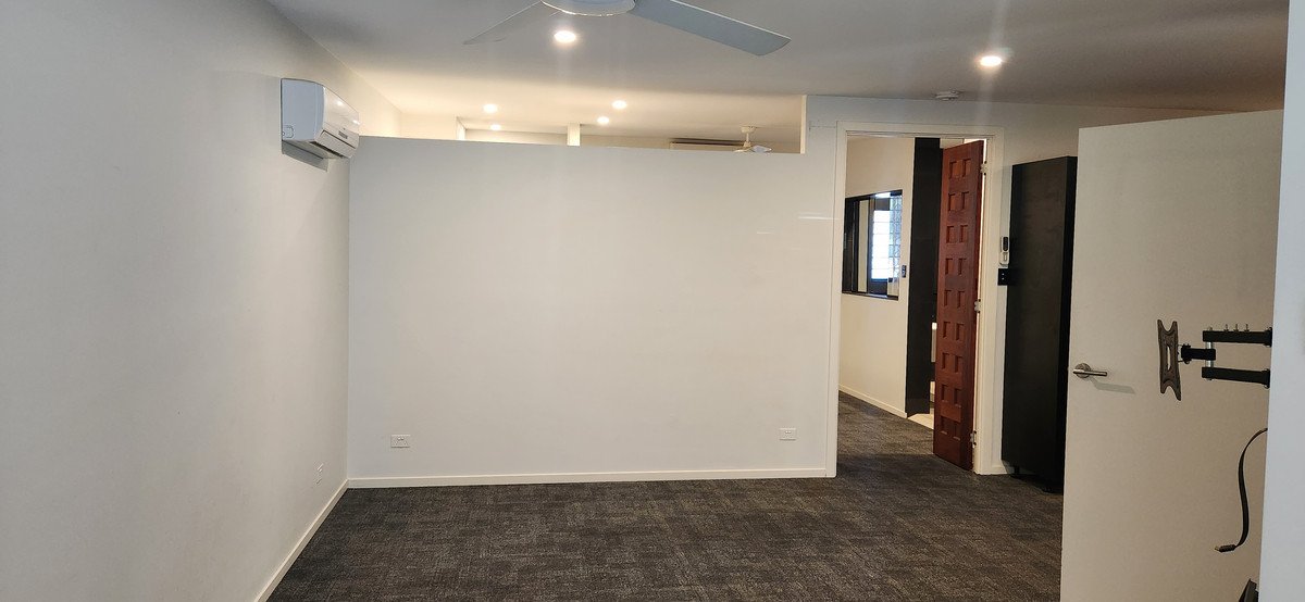 18/4 Fremantle Street Burleigh Heads 10