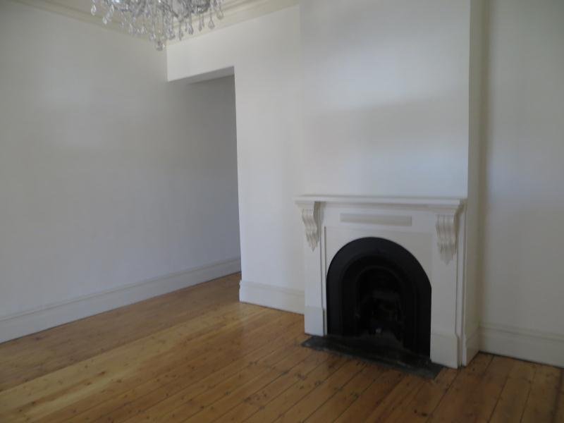 Gallery: 184 Pickles Street