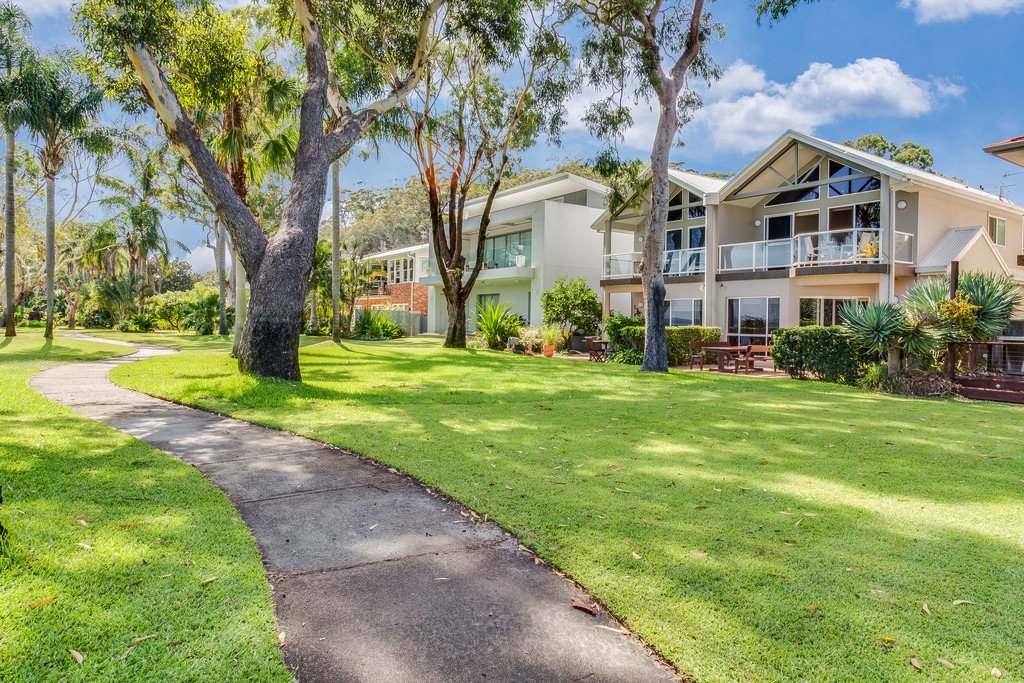 1/84 Sandy Point Road CORLETTE 4