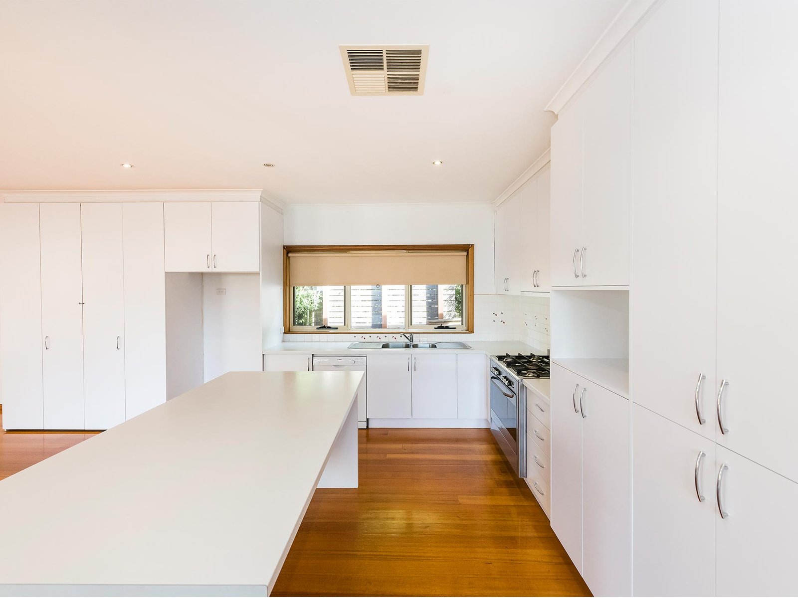 Gallery: 184 Thomas Street