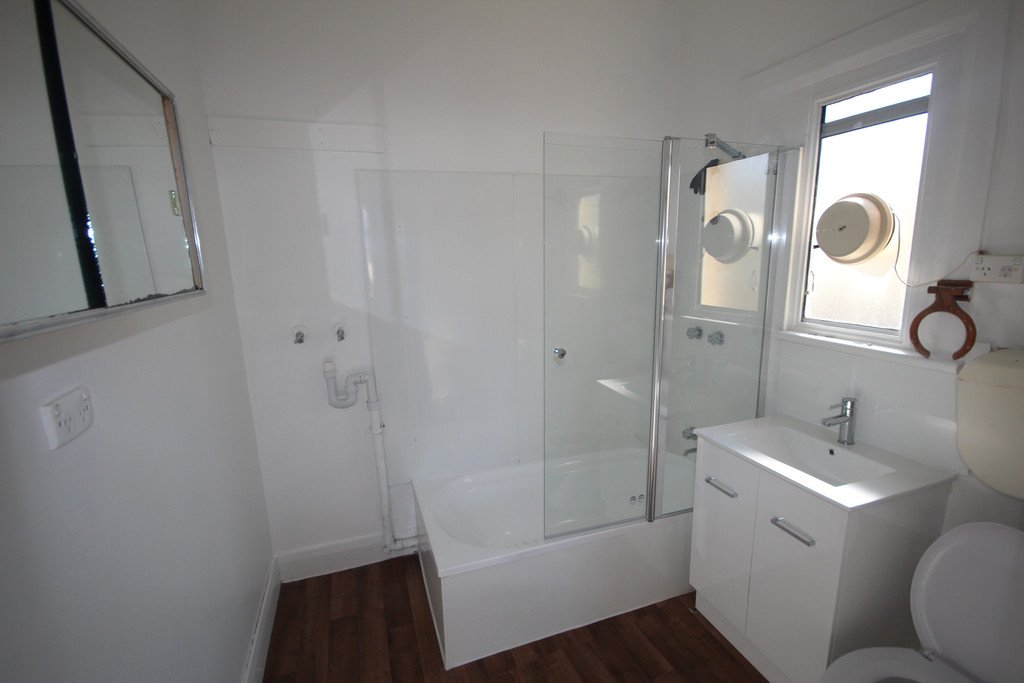 1/84 Tolosa Street GLENORCHY 3