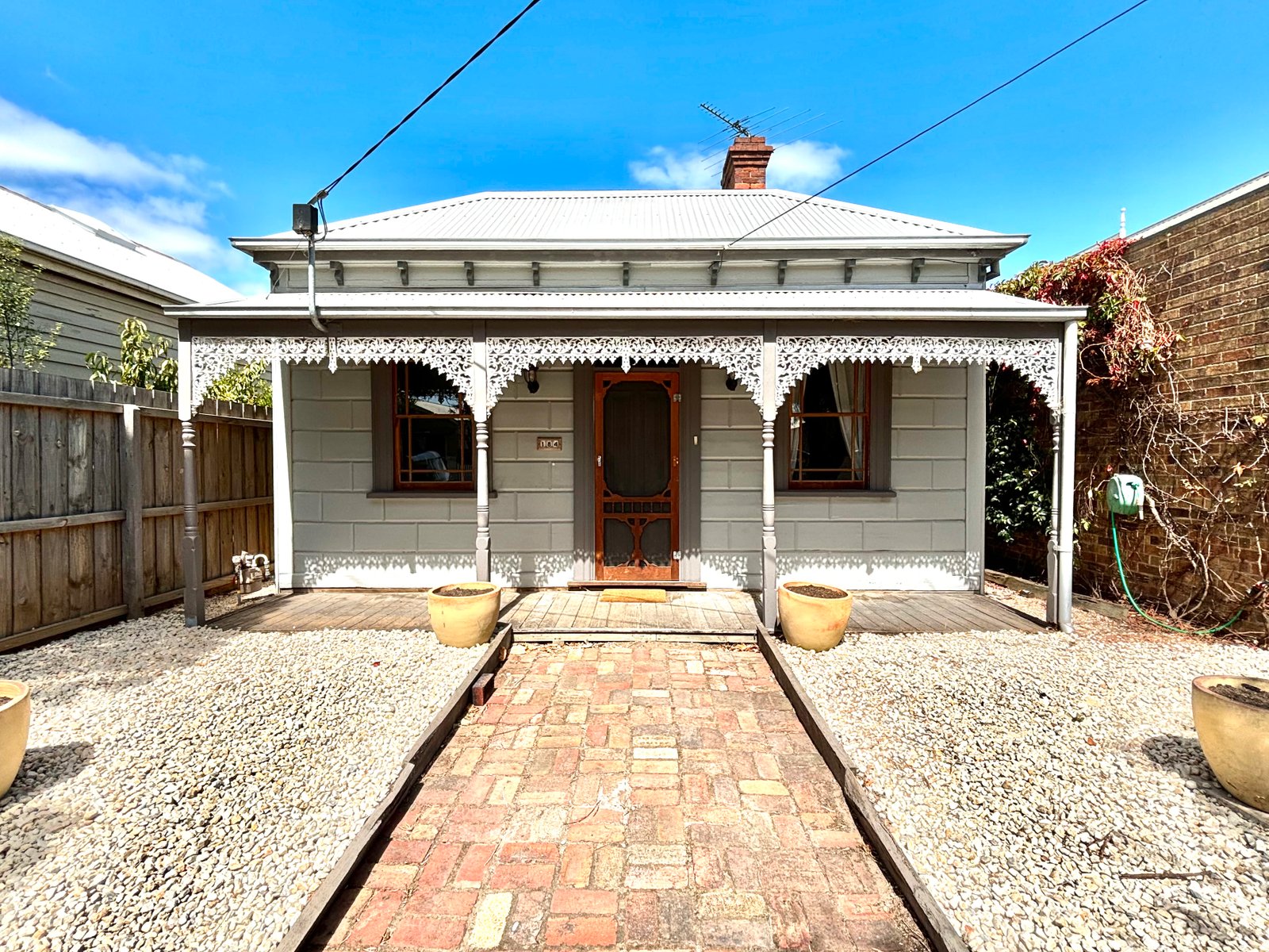 Gallery: 184 Verner Street