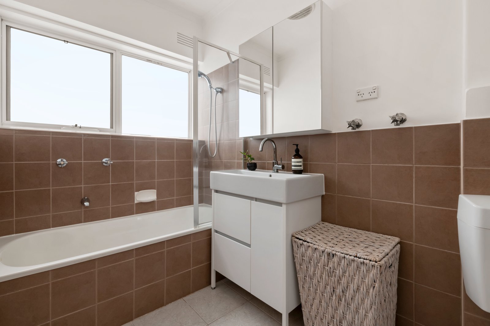 Real Estate and Property in 18/41 Clarence Street, Elsternwick, VIC