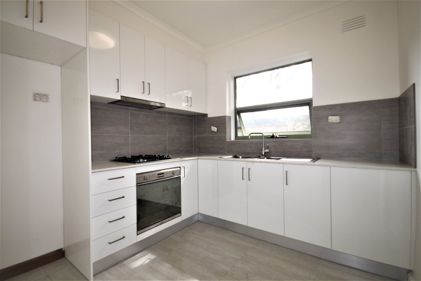 Gallery: 18/41 Park Street
