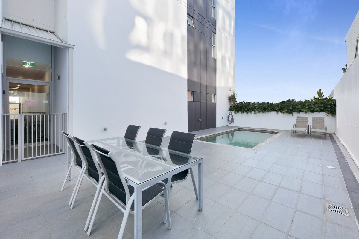 184/133 Laver Drive Robina 16
