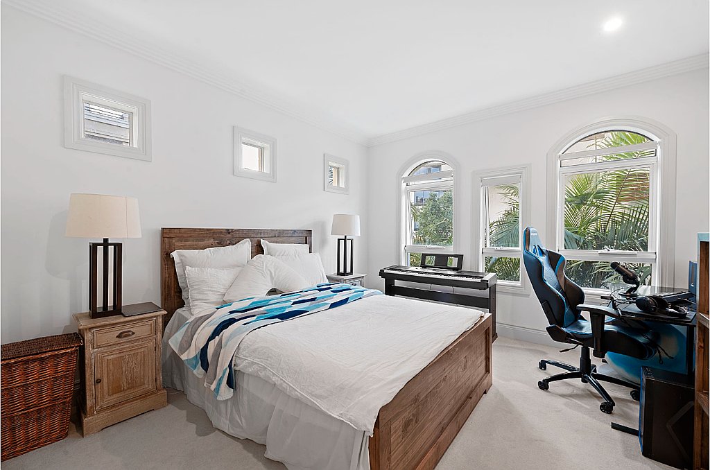 18/42-44 Brighton Parade SOUTHPORT 8