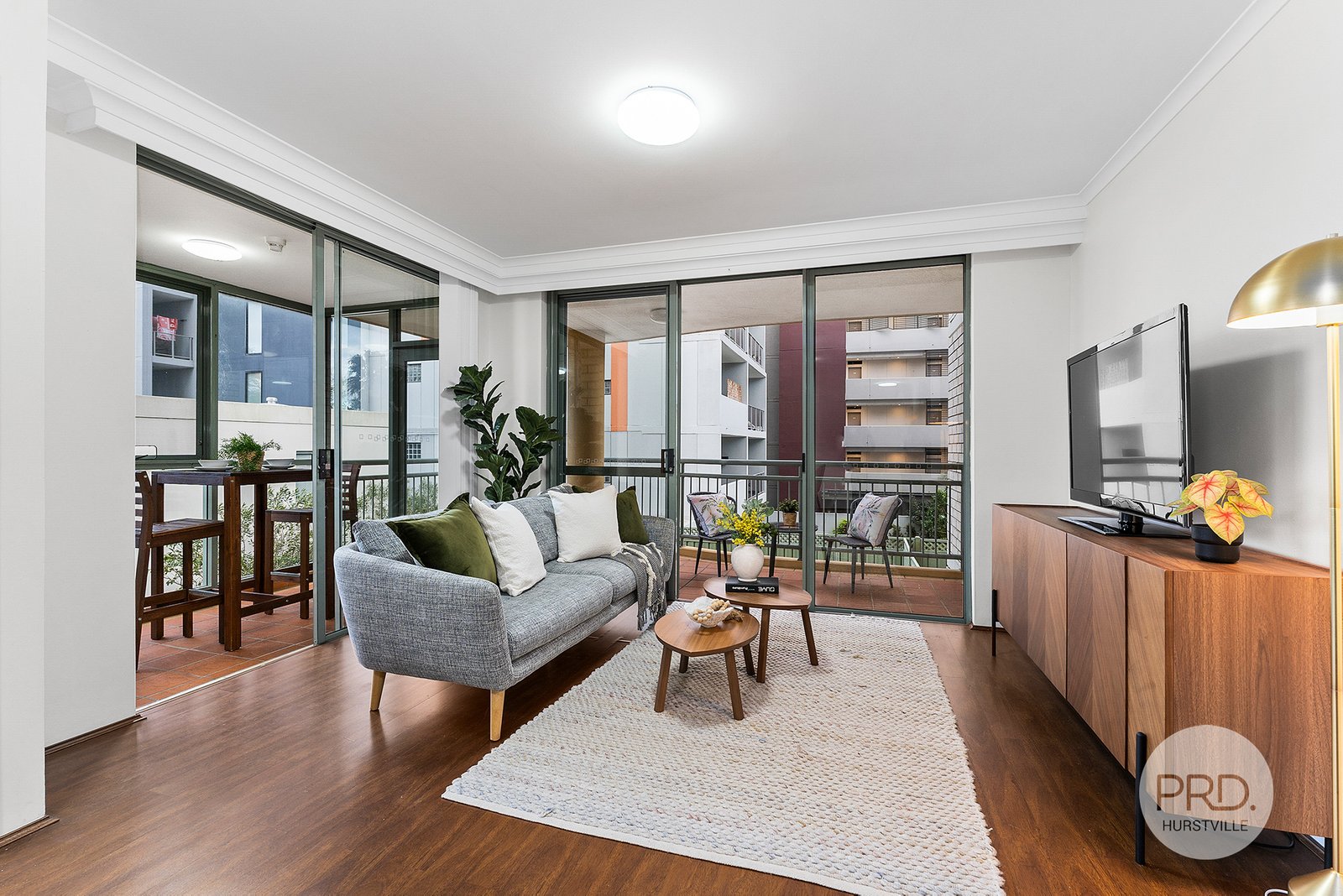 18/438 Forest Road HURSTVILLE 2