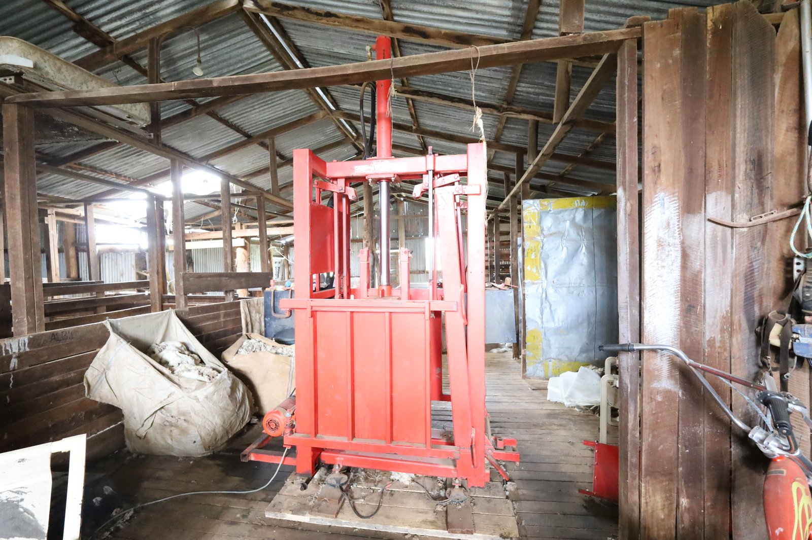 1844 Icely Road LEWIS PONDS 7