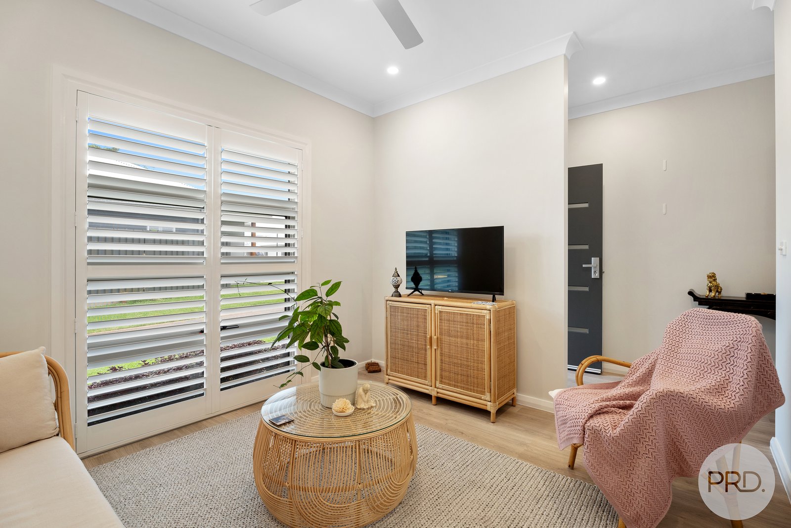 184/4011 Nelson Bay Road BOBS FARM 4