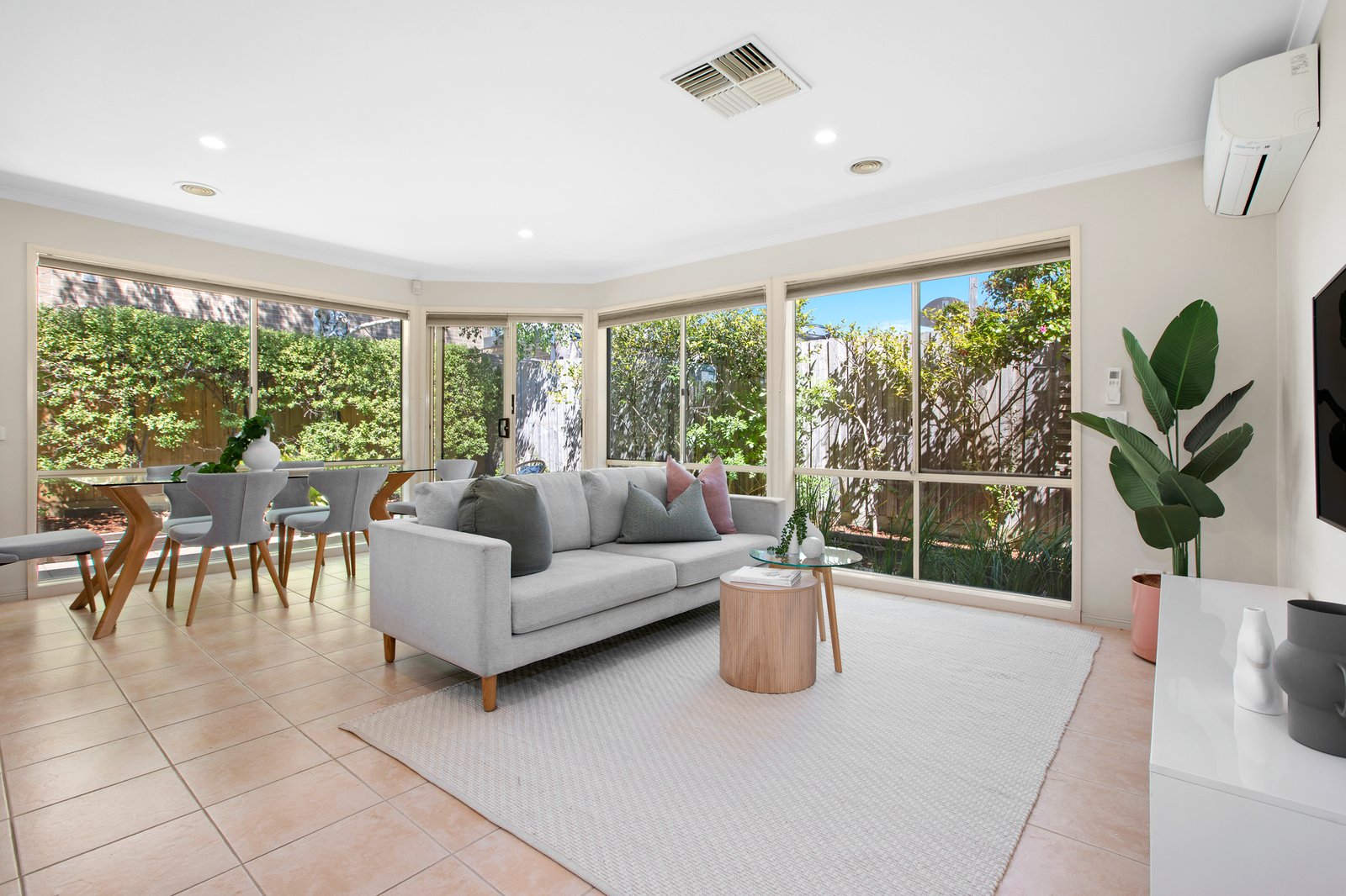 Gallery: 184b Bignell Road