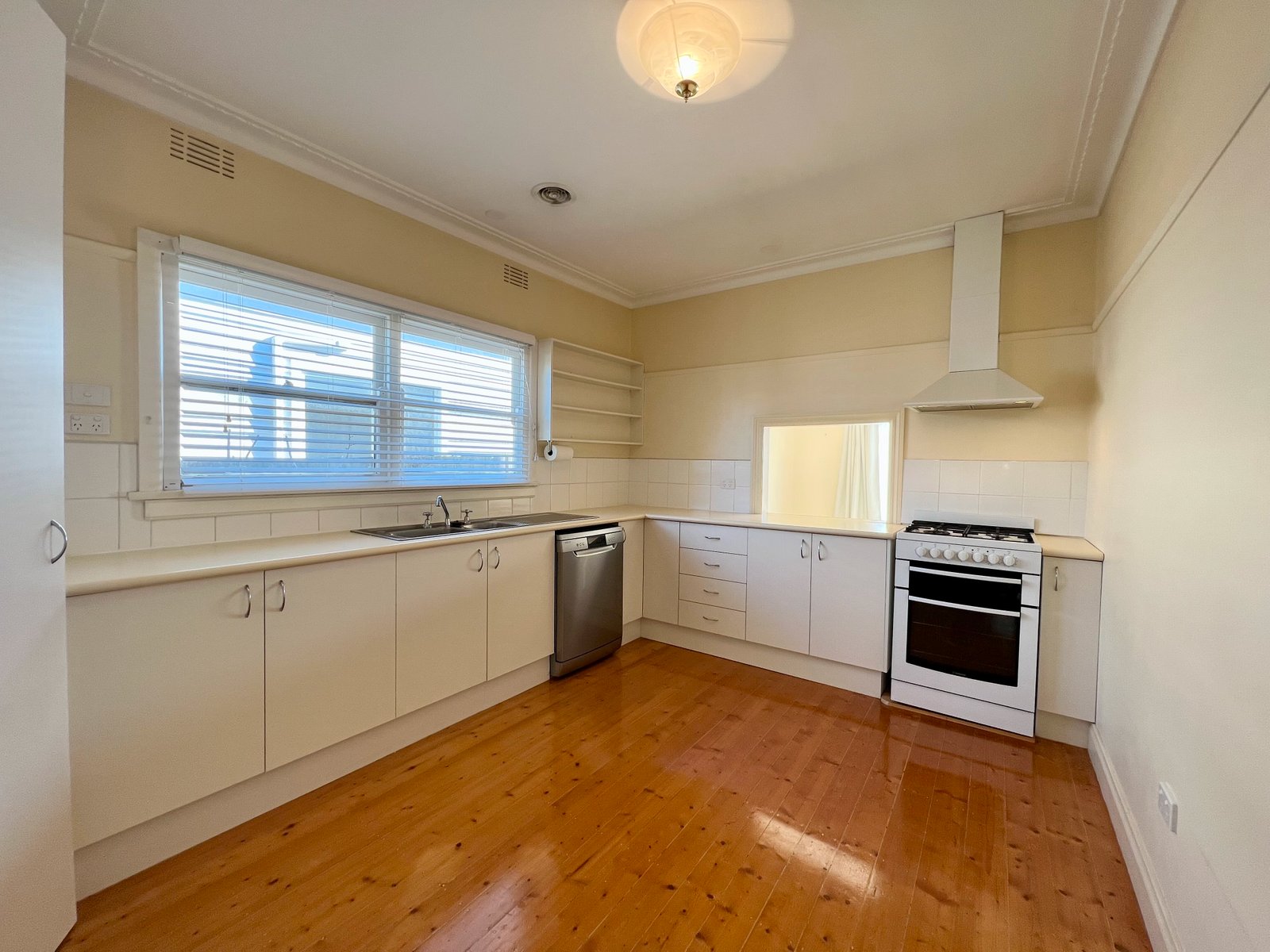 Gallery: 185 Autumn Street