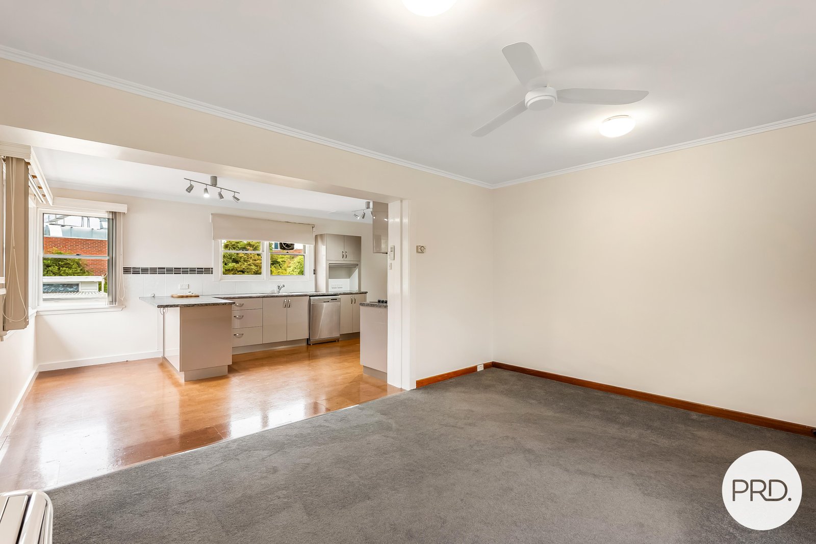 185 Derwent Avenue LINDISFARNE 6