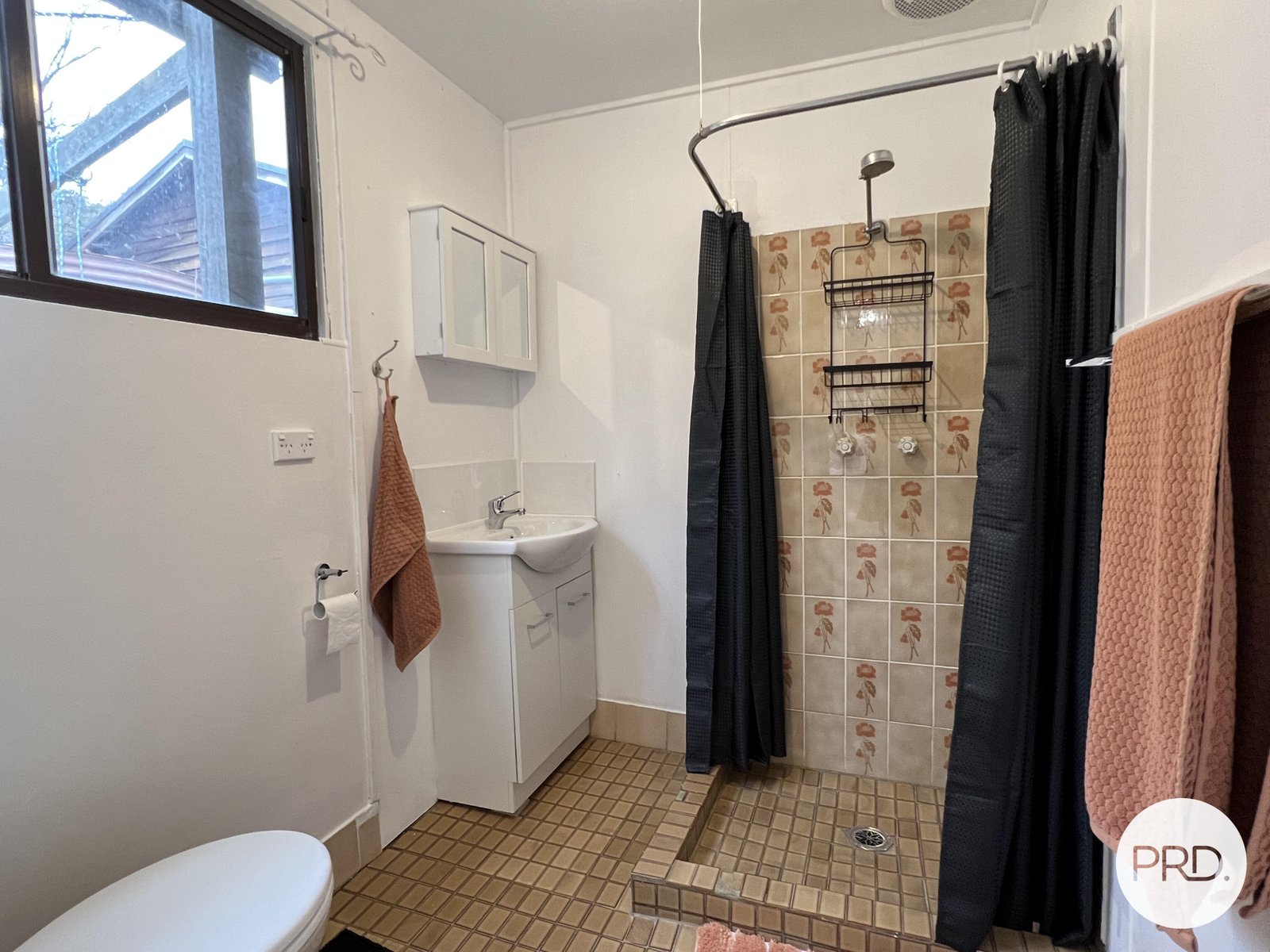 185 Foxlow Street CAPTAINS FLAT 14