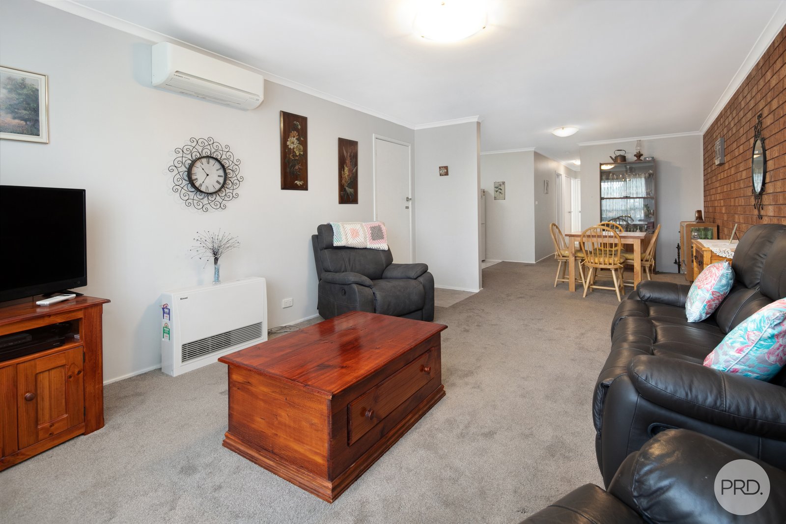1/85 Marie Crescent WENDOUREE 1