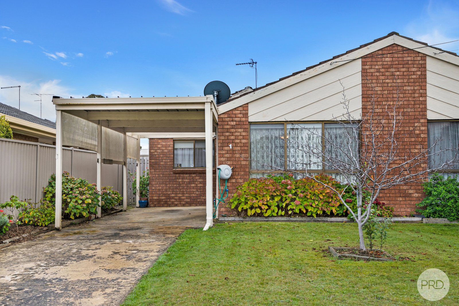 1/85 Marie Crescent WENDOUREE 2