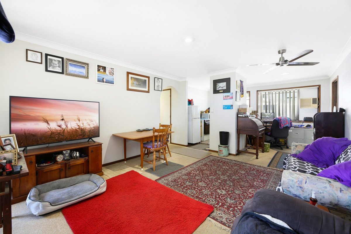 1/85 Mountain View Avenue Miami 11