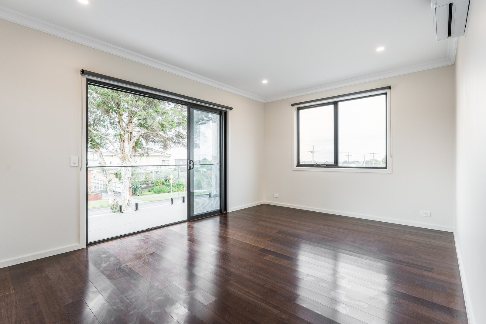 Gallery: 185 Separation Street