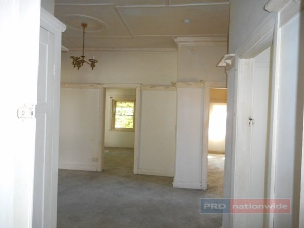 185 Wynyard Street TUMUT 3