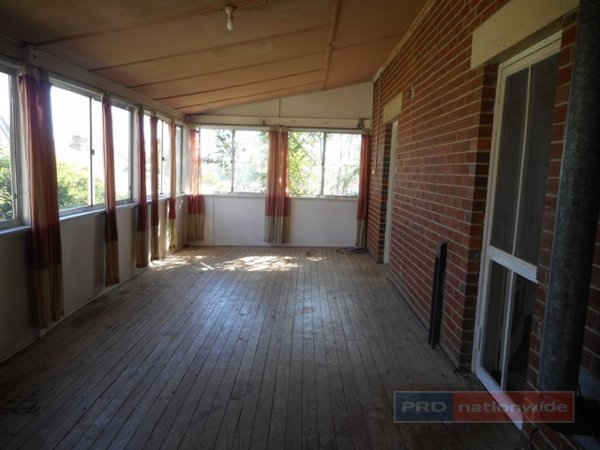 185 Wynyard Street TUMUT 11
