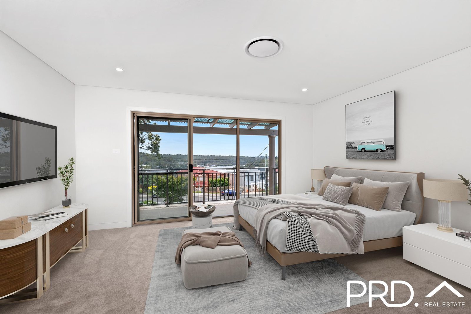 1/853 Henry Lawson Drive PICNIC POINT 5