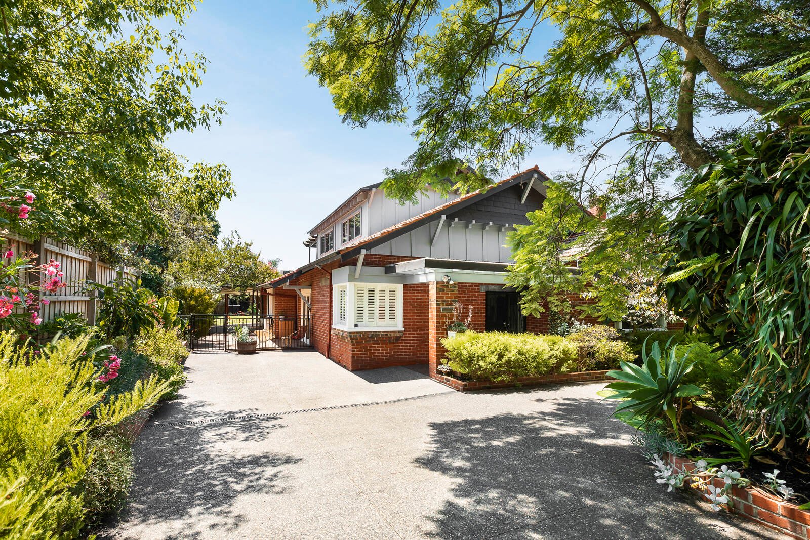 Real Estate and Property in 1855-1857 Malvern Road, Malvern East, VIC