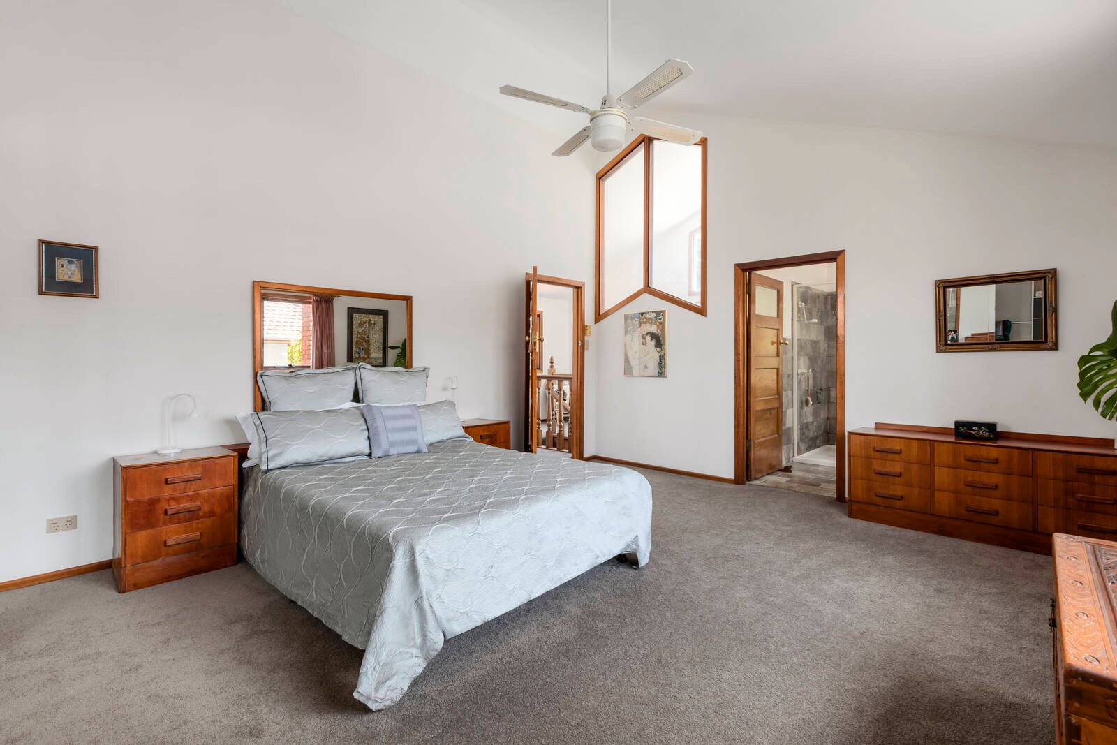 Real Estate and Property in 1855-1857 Malvern Road, Malvern East, VIC