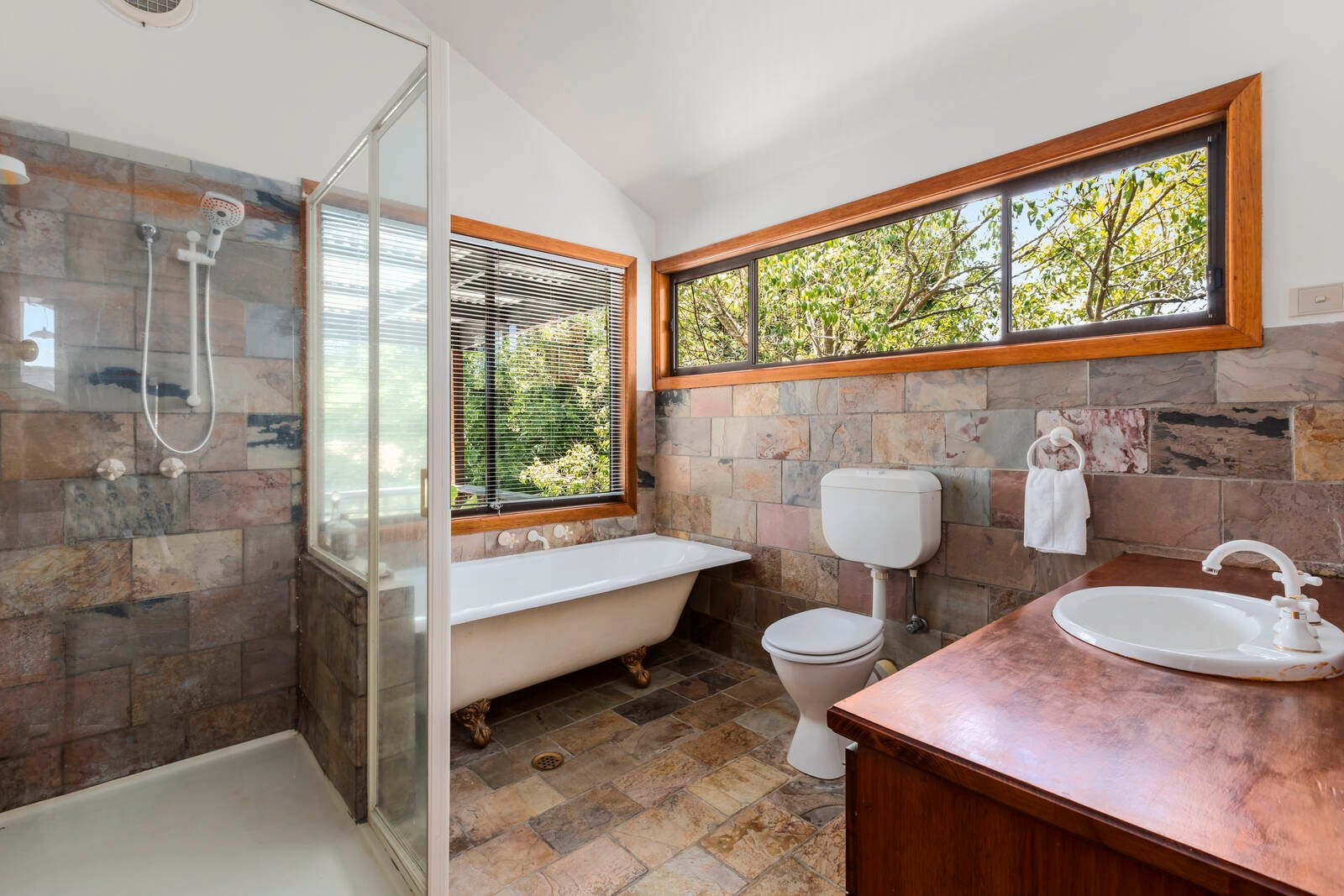 Real Estate and Property in 1855-1857 Malvern Road, Malvern East, VIC