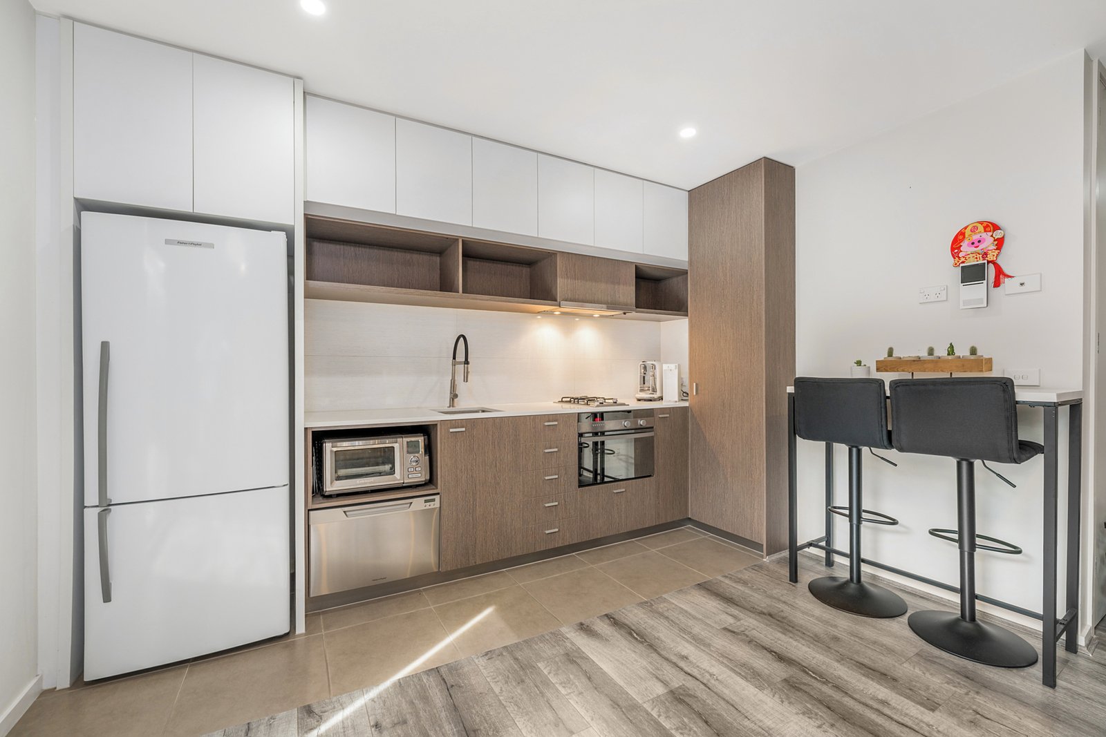 18/570 Glenferrie Road, Hawthorn, 3122