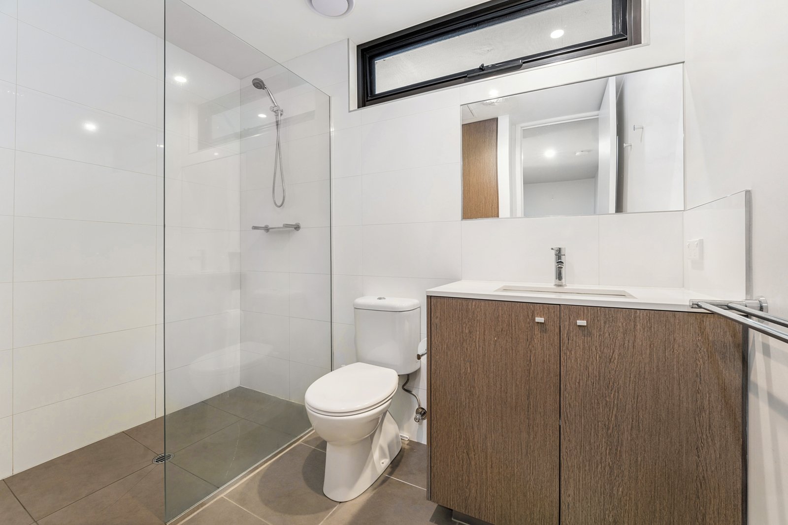 18/570 Glenferrie Road, Hawthorn, 3122