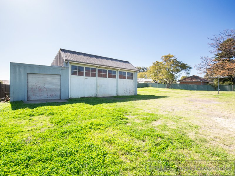 186-188 New England Highway RUTHERFORD 2