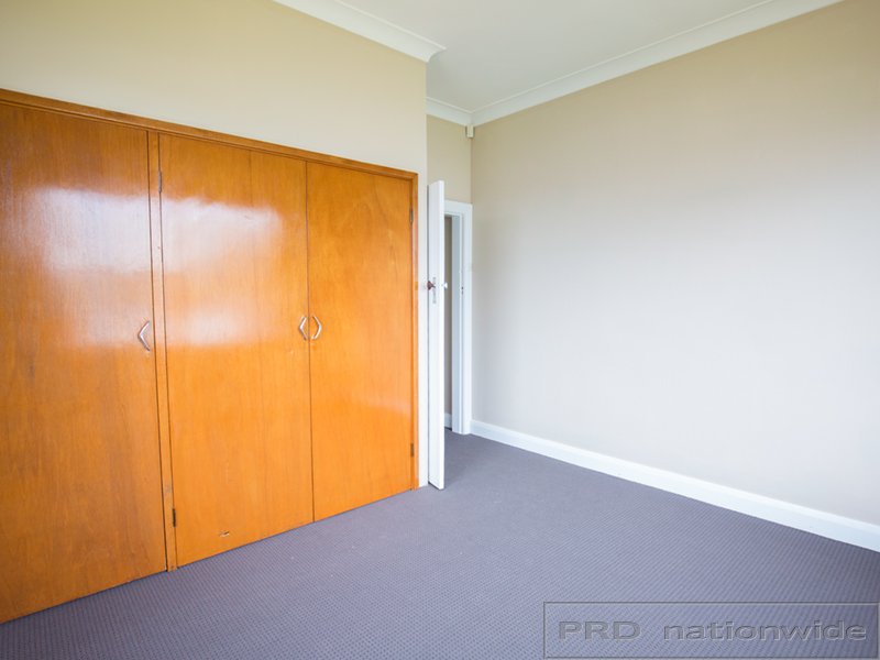 186-188 New England Highway RUTHERFORD 8