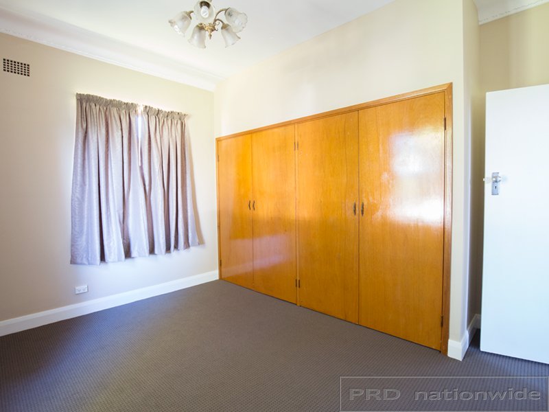 186-188 New England Highway RUTHERFORD 9