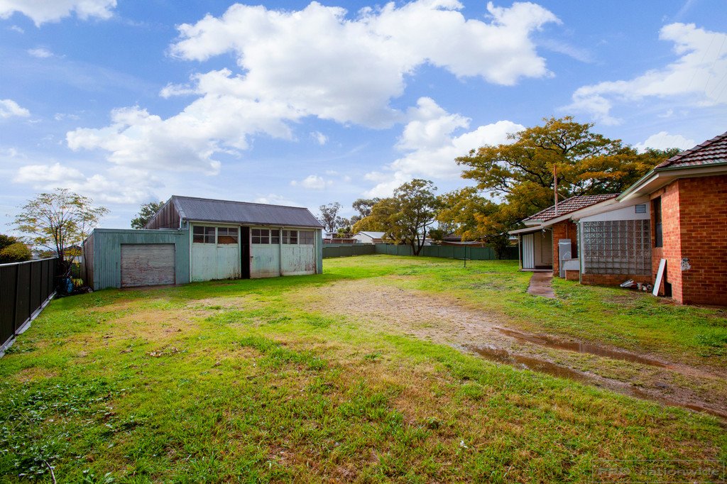 186-188 New England Highway RUTHERFORD 14