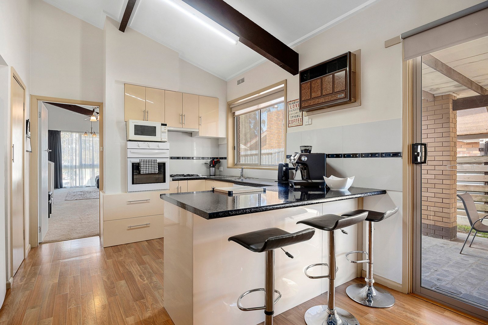 Gallery: 186 Aspinall Street
