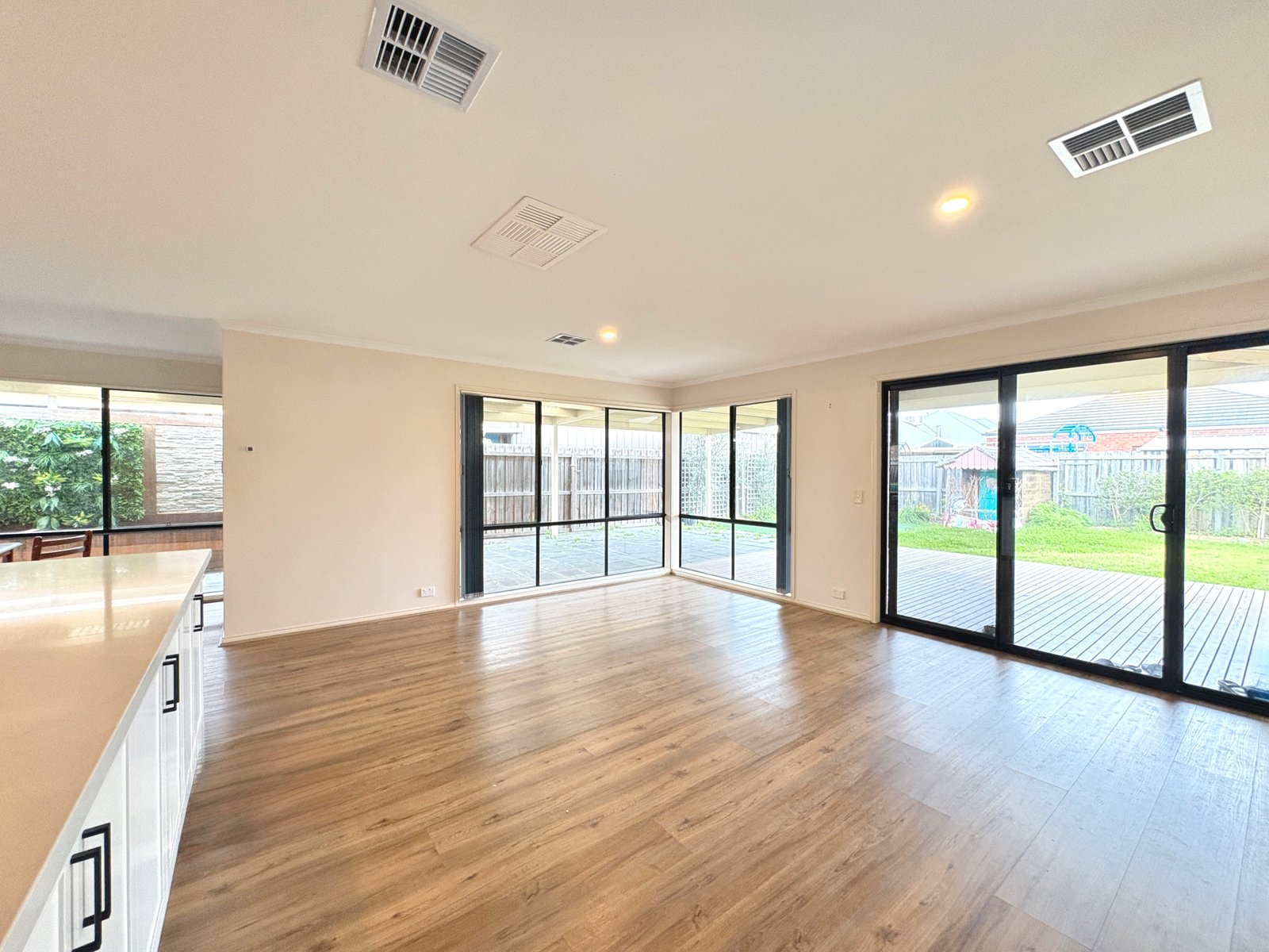 Gallery: 186 Bailey Street