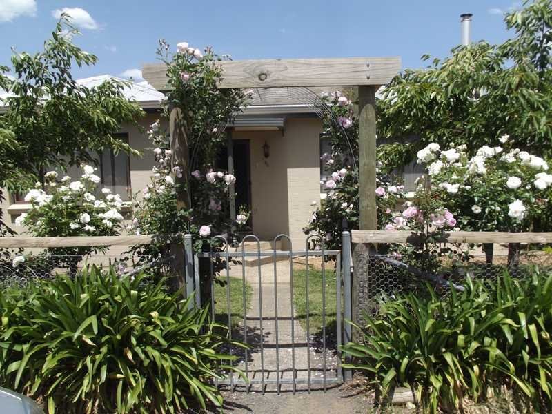 186 Batlow Road TUMBARUMBA 1