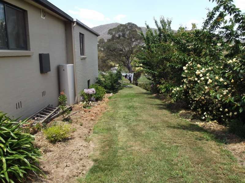 186 Batlow Road TUMBARUMBA 11