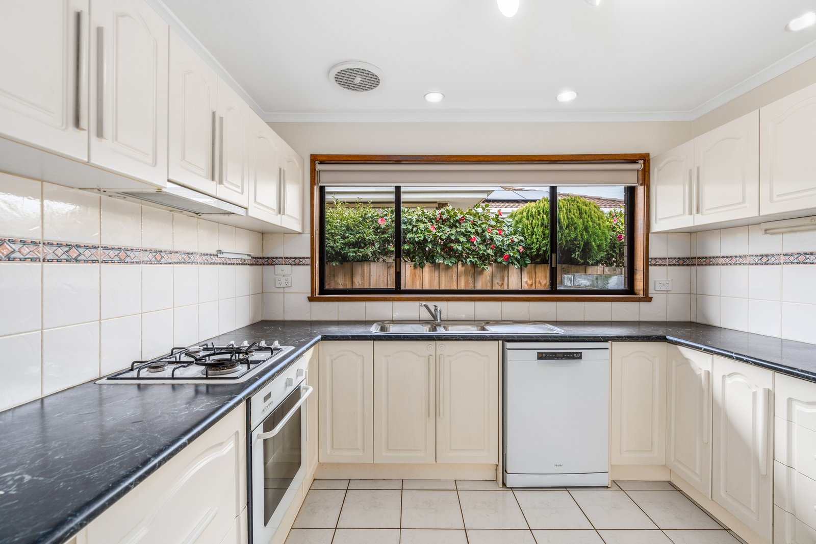 Gallery: 186 Country Club Drive