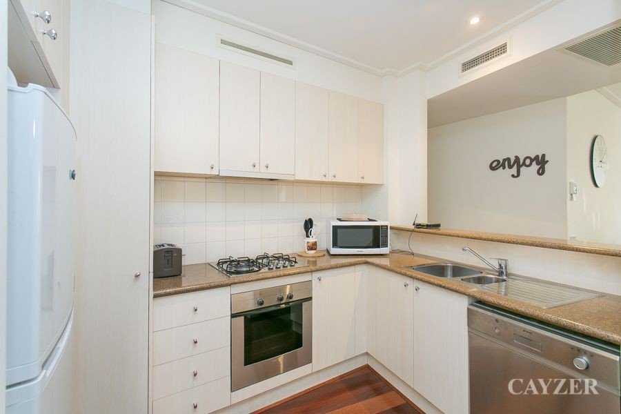 Gallery: 18/6 Graham Street
