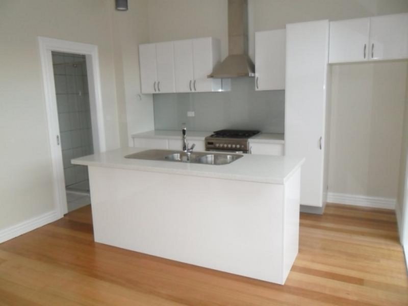 Gallery: 186 Pilgrim Street