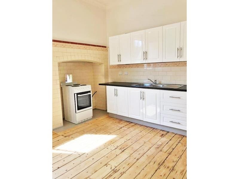 Gallery: 186 Queensville Street Kingsville