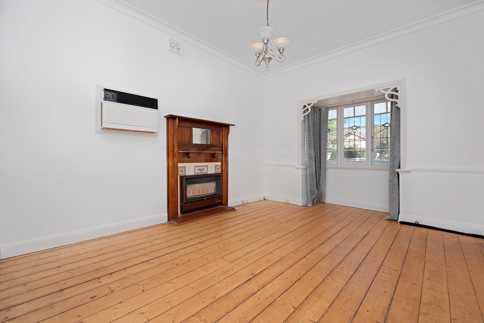 Gallery: 186 Queensville Street