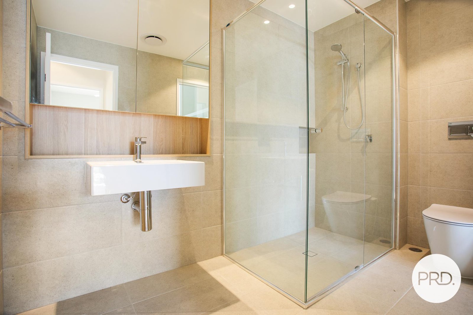 18/6 Tonga Place PARKWOOD 3